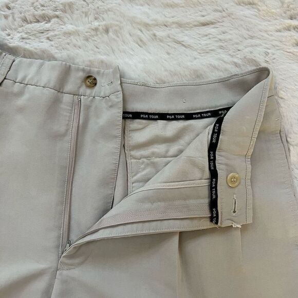 PGA Tour Collection Pleated Front Golf Shorts Khaki Men’s size 30 - Picture 5 of 13